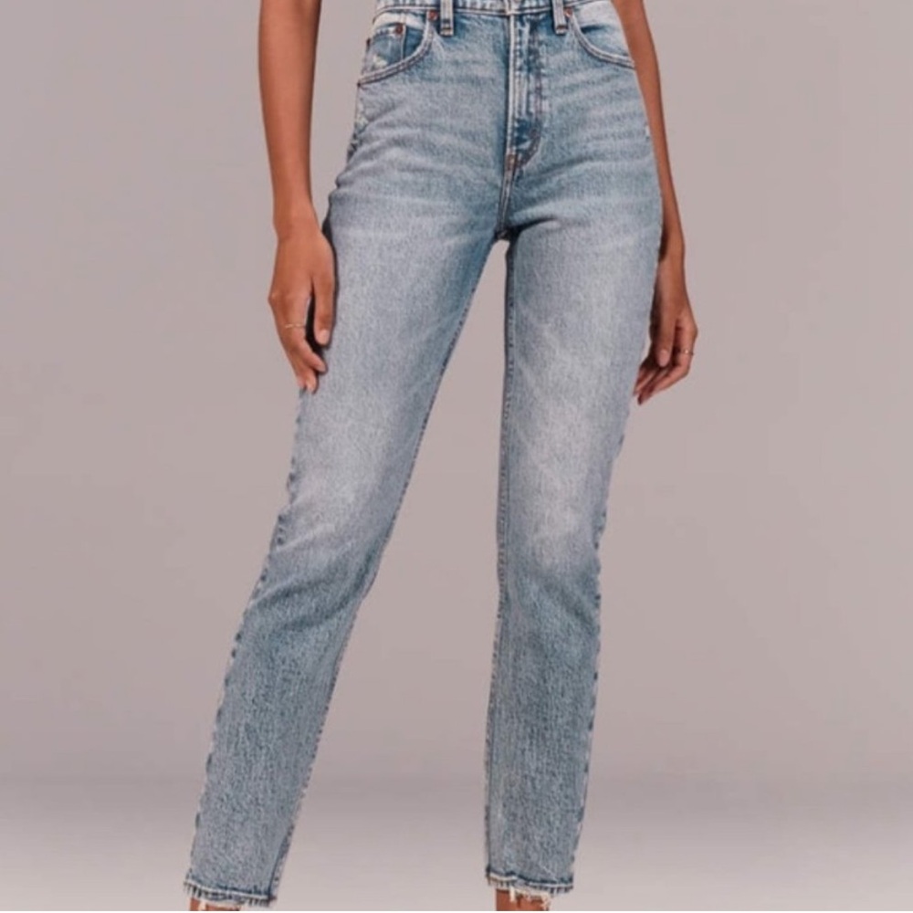 Abercrombie Mom High Rise Curve Love 25 0 Regular Acid Wash